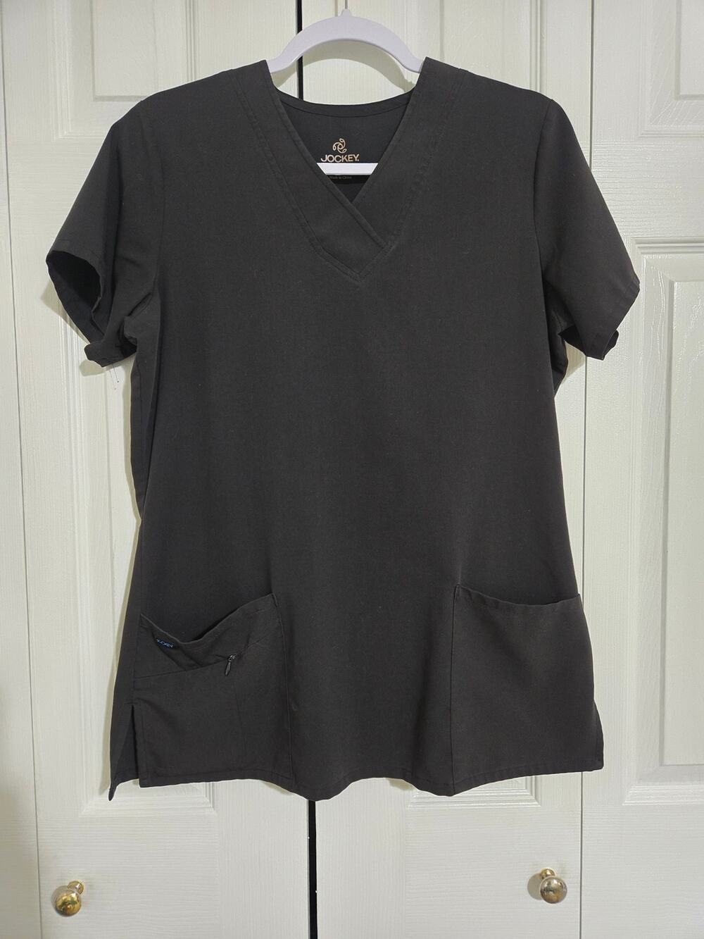 Jockey medium women's black scrub top